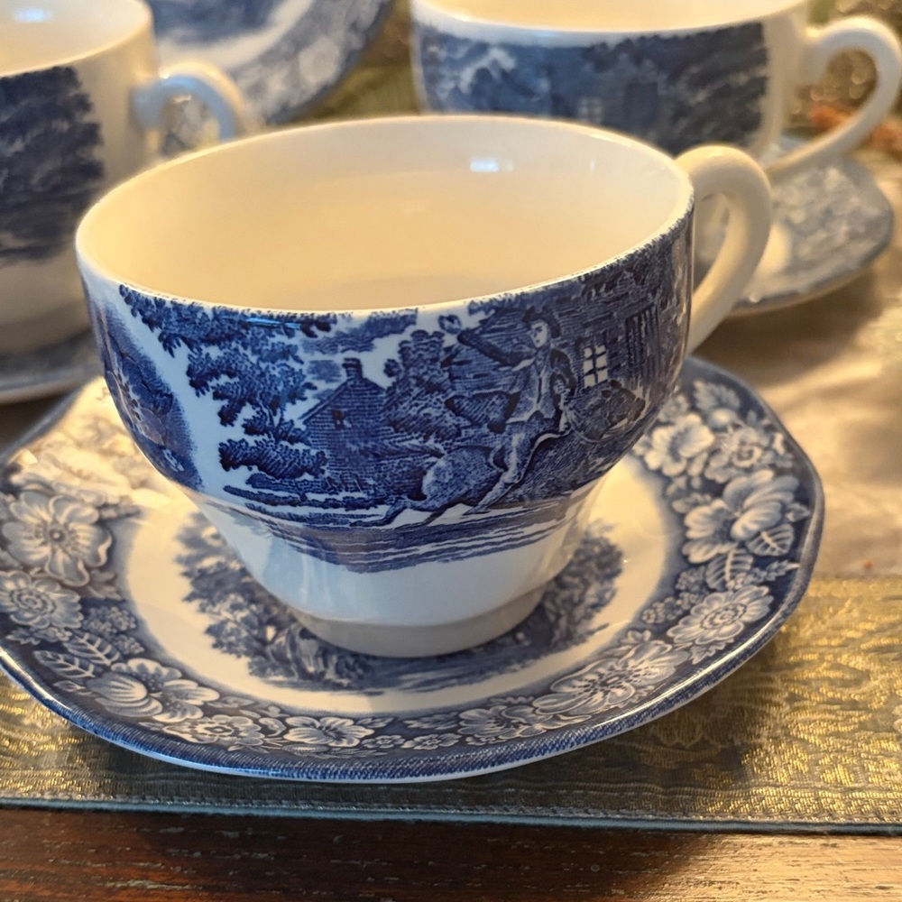 Liberty Blue and White Tea Set Made in England - Picture 3 of 9